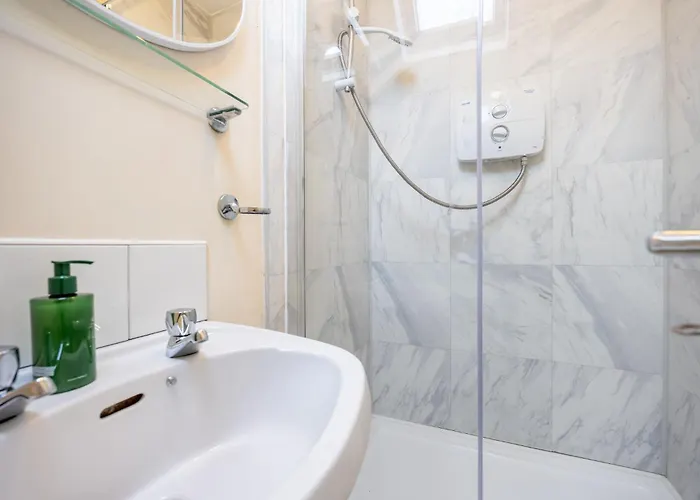 Central 1Br Home Near Harolds Cross Village & Grand Canal Lägenhet