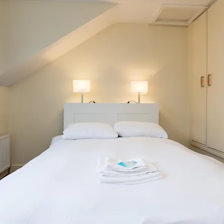 Apartman 1br Near Harolds Cross Village & Grand Canal *
