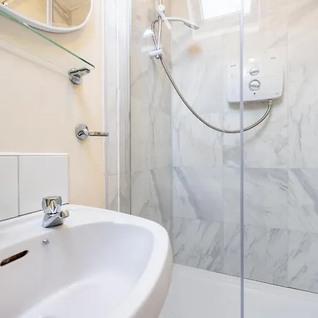 1br Near Harolds Cross Village & Grand Canal Apartmán